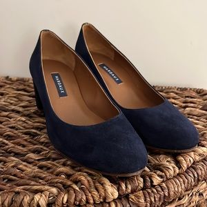 Margaux “The Heel” in navy suede, size 7